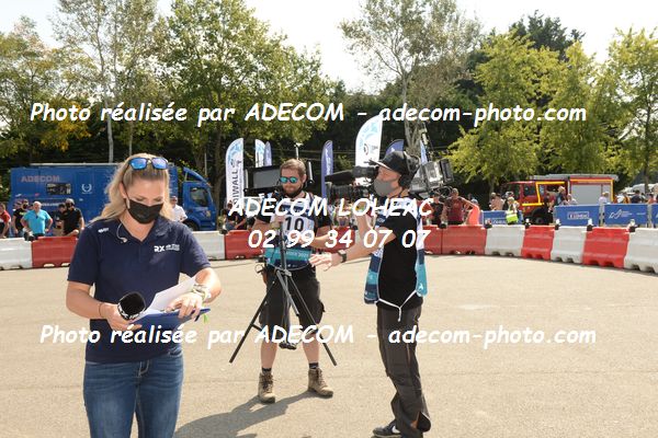 http://v2.adecom-photo.com/images//1.RALLYCROSS/2021/RALLYCROSS_LOHEACRX _2021/AMBIANCE_DIVERS/40E_3961.JPG